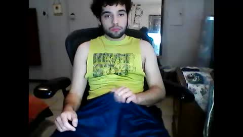 Snapshot of lakewood4523 chatting on January 13, 8:05 am Carlosss online show from January 13, 8:05 am