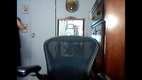 Snapshot of lakewood4523 chatting on September 19, 4:13 am Carlosss online show from September 19, 4:13 am