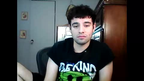 Snapshot of lakewood4523 chatting on September 20, 4:23 am Carlosss online show from September 20, 4:23 am