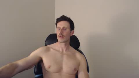 Lance online show from April 13, 7:03 pm