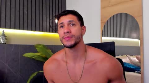 andrew online show from December 1, 1:36 pm