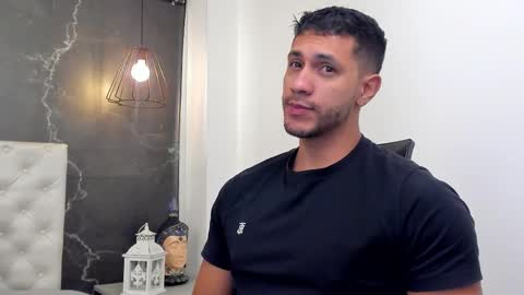 andrew online show from December 3, 1:39 pm