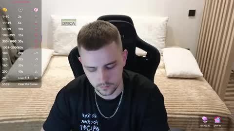 Lars online show from June 3, 9:42 pm