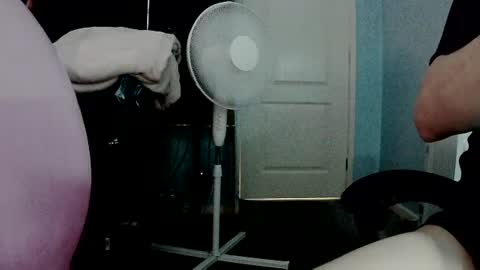 latexchris77 online show from July 28, 6:53 pm