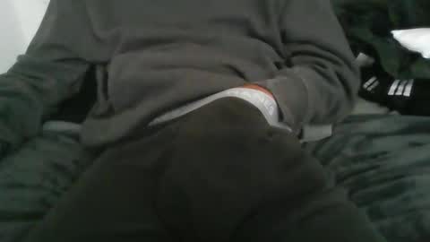 latinman7945 online show from March 6, 7:38 am