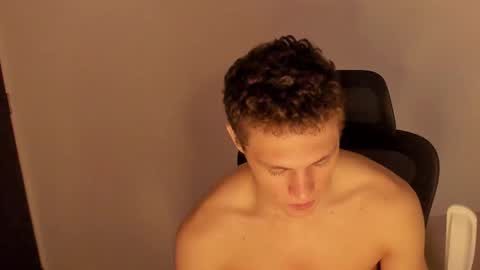 Laureent online show from February 21, 10:22 pm