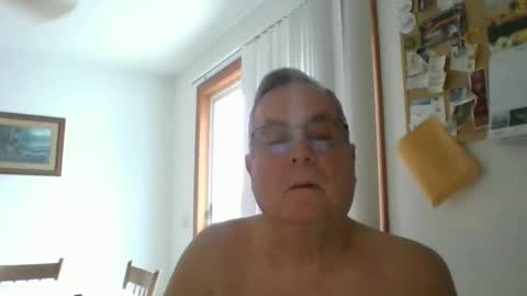 lawnboy62 online show from February 11, 10:50 pm