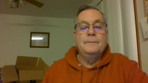 lawnboy62 online show from December 12, 2:59 am