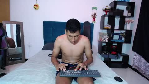  andres  online show from December 22, 12:39 am