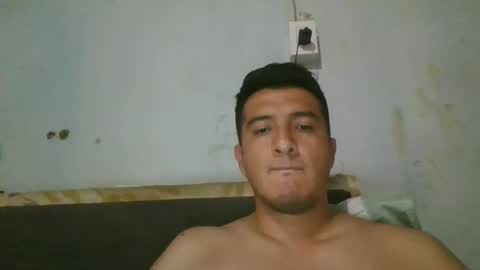 Snapshot of leche_dura122 chatting on January 25, 9:35 pm leche_dura122 online show from January 25, 9:35 pm