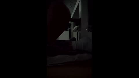 leehillery1 online show from December 17, 1:46 am