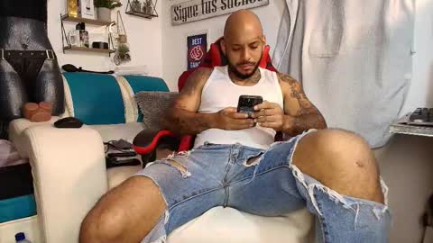 leenar_key online show from December 20, 12:45 pm