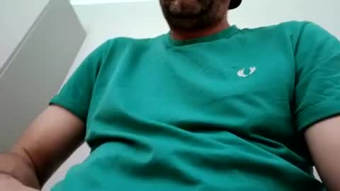 leightimmins001 online show from June 19, 11:48 am