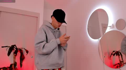 Lenner C. online show from January 23, 2:33 am