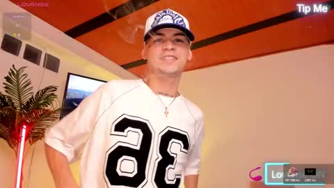 Lenner INDEPENDENT MODEL online show from December 4, 3:24 am