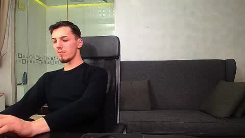 LeoIsaiah online show from January 26, 6:07 am