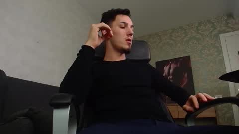 LeoIsaiah online show from January 25, 7:49 am