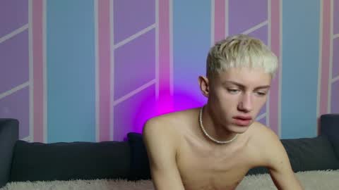 leonlure online show from January 12, 4:27 am