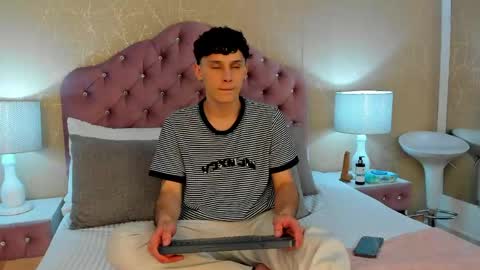 LephyStar online show from June 3, 4:14 am