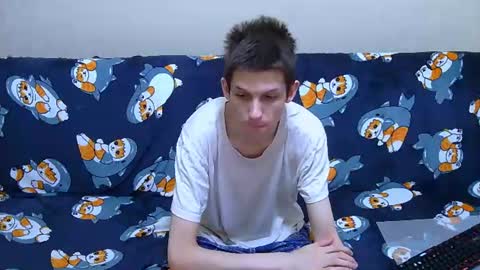 lester_broo online show from June 13, 2:04 pm