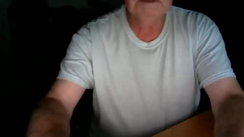 letscum2gether0 online show from June 16, 1:08 am