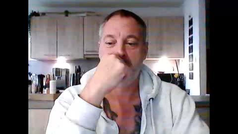 letshavefun2gether68 online show from October 10, 6:51 am