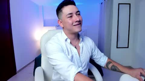 lexmiller_ online show from July 28, 12:18 am
