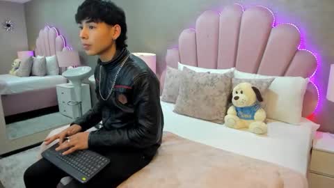 Liam Adamms online show from February 9, 12:54 pm