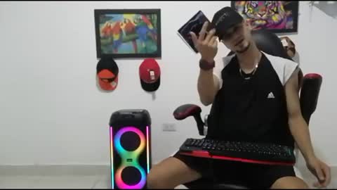 Andres online show from December 14, 11:01 pm