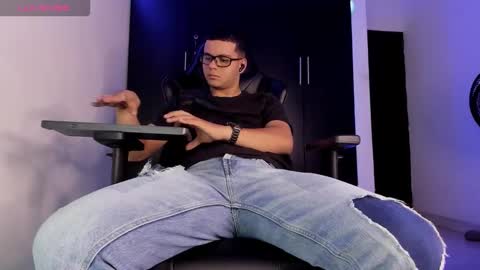 Liam online show from March 26, 1:53 am