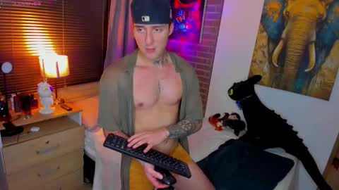 liam online show from March 24, 3:01 am