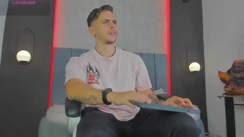 Liam online show from March 29, 10:10 pm