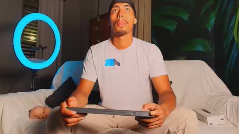 Liam Byrne online show from December 18, 4:19 am