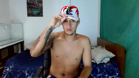 liamm_brown online show from July 25, 8:00 am