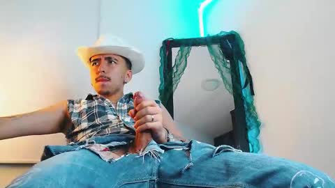 Liam online show from December 16, 4:41 am