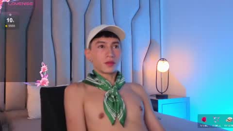 lian_cameron online show from July 27, 3:46 am