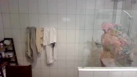 Snapshot of libertarians1972 chatting on October 19, 3:48 pm Cockcentric online show from October 19, 3:48 pm