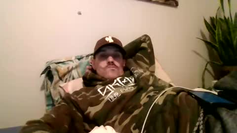 Snapshot of lildeer1980 chatting on December 20, 1:03 am lildeer1980 online show from December 20, 1:03 am