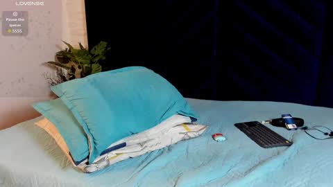 Lil James online show from March 8, 2:04 am