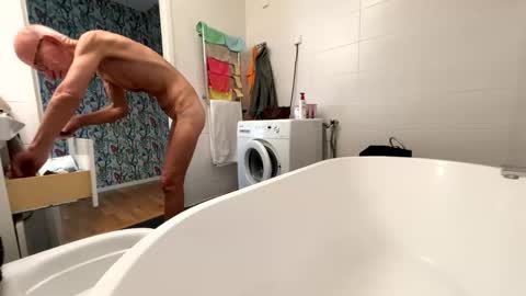 lingonkuk online show from April 28, 4:17 am