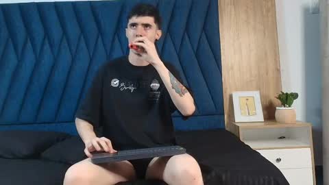 Lio online show from April 28, 3:11 am
