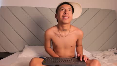 little_kris1 online show from October 23, 1:03 pm