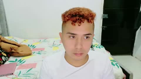 littlegeorge27 online show from October 12, 11:10 pm