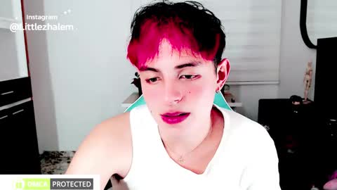 littlezhalem online show from December 22, 5:04 am