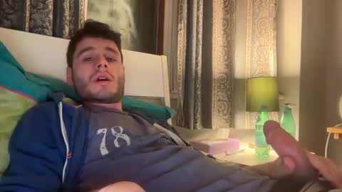 livefantesy4 online show from March 3, 11:44 pm