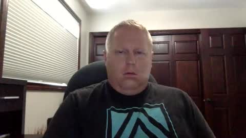 lkn4fun32 online show from March 27, 3:46 pm