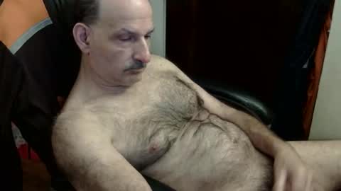 loades182025 online show from October 25, 4:58 am