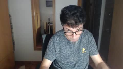 lobosolitario73 online show from October 10, 10:57 pm