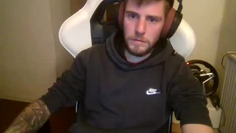 lobo online show from November 29, 3:19 am