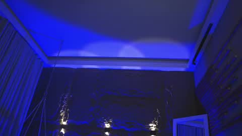 logan_varela online show from July 17, 4:02 pm
